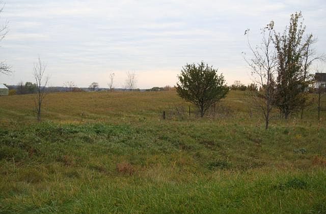 1st image of 10330 Linda Ln N