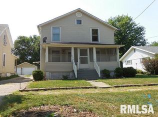 516 Monroe St, Galesburg, IL 61401