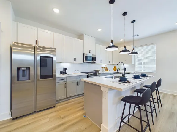 8317 Springwood Canyon Ln, Houston, TX 77055