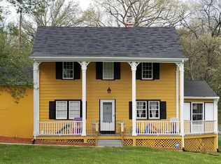 11022 Georgetown Pike, Great Falls, VA 22066