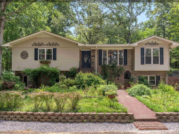 1800 Rex Lake Rd, Leeds, AL 35094