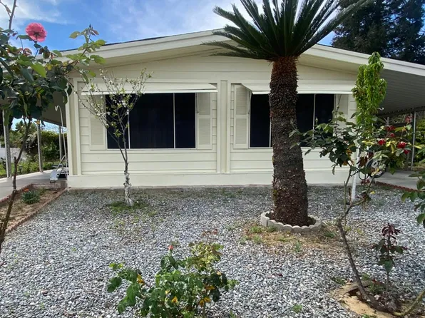 1300 W Olson Ave Spc 126, Reedley, CA 93654