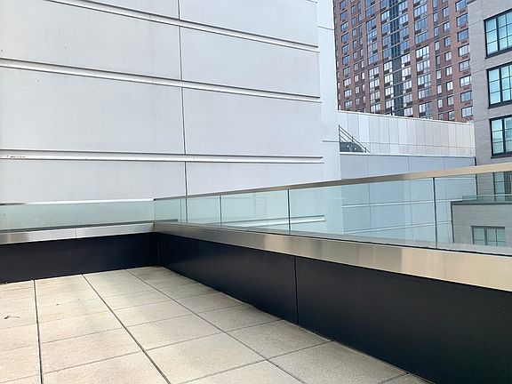 3rd image of 535 W 43rd St Unit North 12d