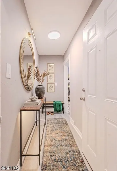 3 bed, 1.0 bath, $2,150 — Photo 3