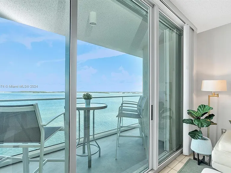 800 Claughton Island Dr #1204 — Photo 34