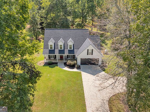 2nd image of 320 Old Pittard Rd