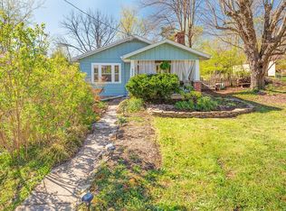392 Sulphur Springs Rd, Asheville, NC 28806
