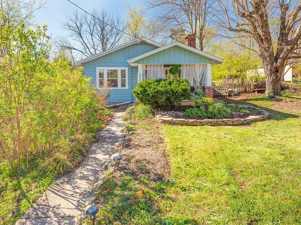 392 Sulphur Springs Rd, Asheville, NC 28806
