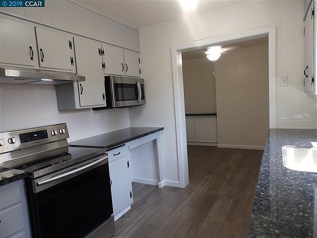 2nd image of 308 Roelling Ln