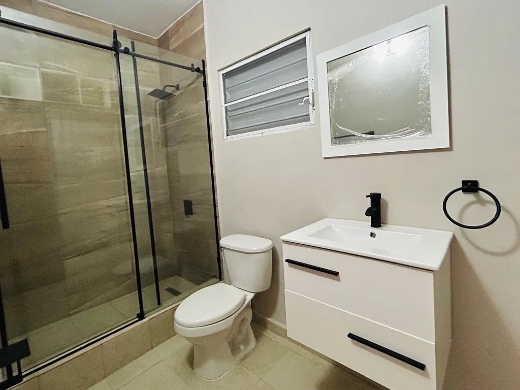 1 bed, 1.0 bath, $650 — Photo 2