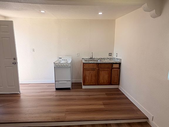 2nd image of 559 W G St