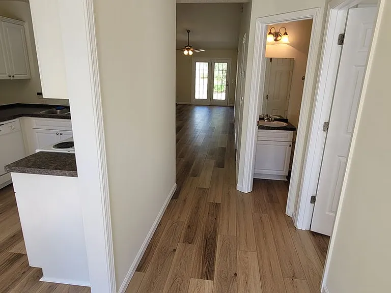 Northeast Arcadia Lakes — Photo 3