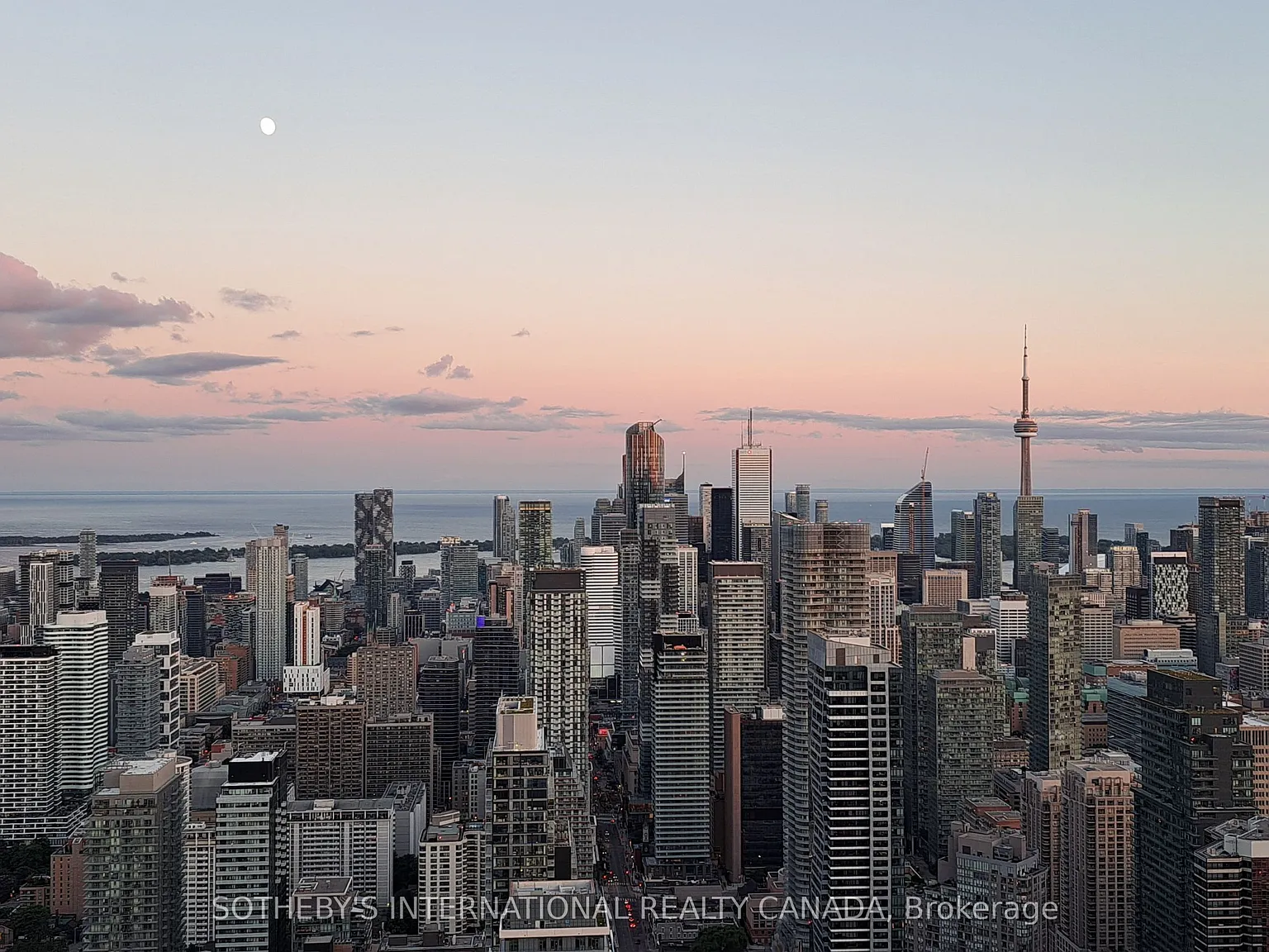 3 bed, $4,800 — Photo 1