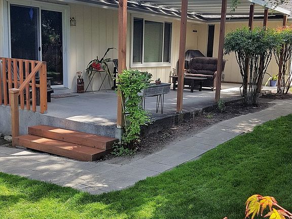 3rd image of 8212 NW 4th Ave