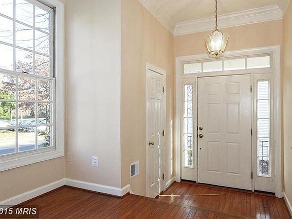 3rd image of 6711 Royal Thomas Way