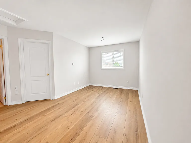 204 Springstead Ave — Photo 13