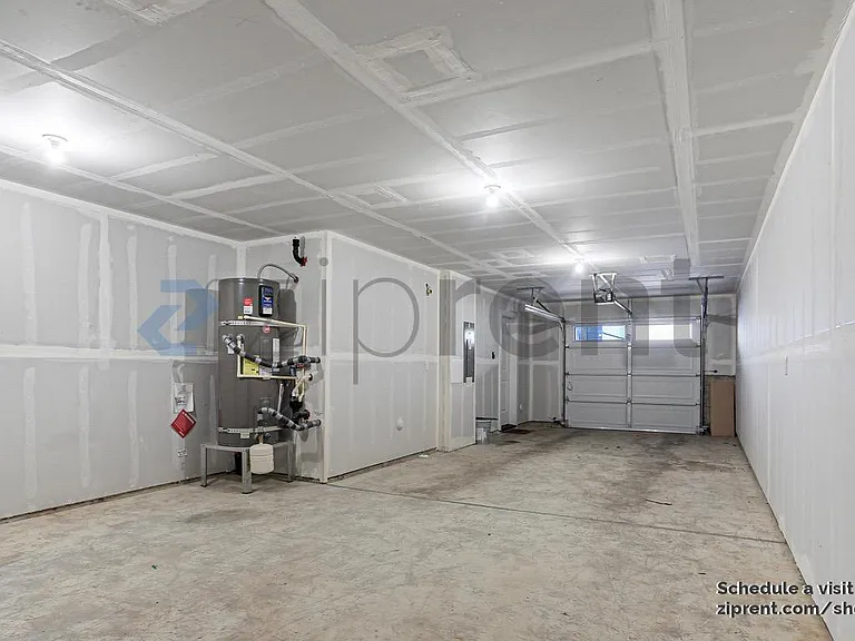 13117 3rd Ave SE #B3 — Photo 3
