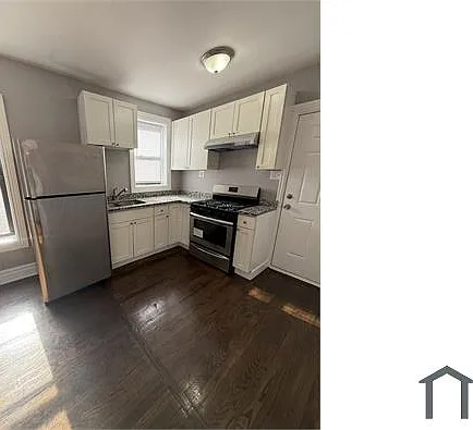 111 W 70th St
