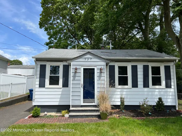 537 Dow Avenue, Oakhurst, NJ 07755