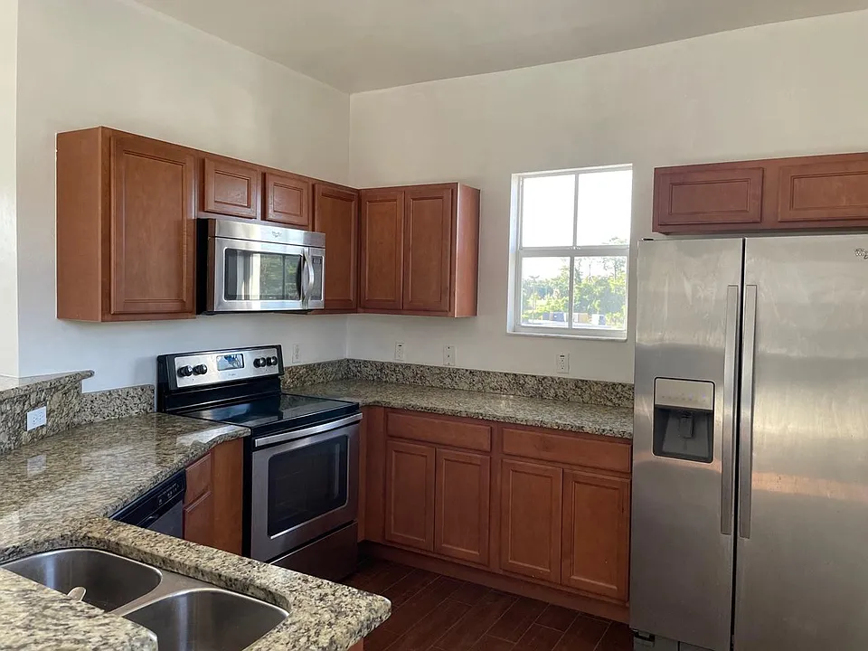505 W Hickpochee Ave #1200