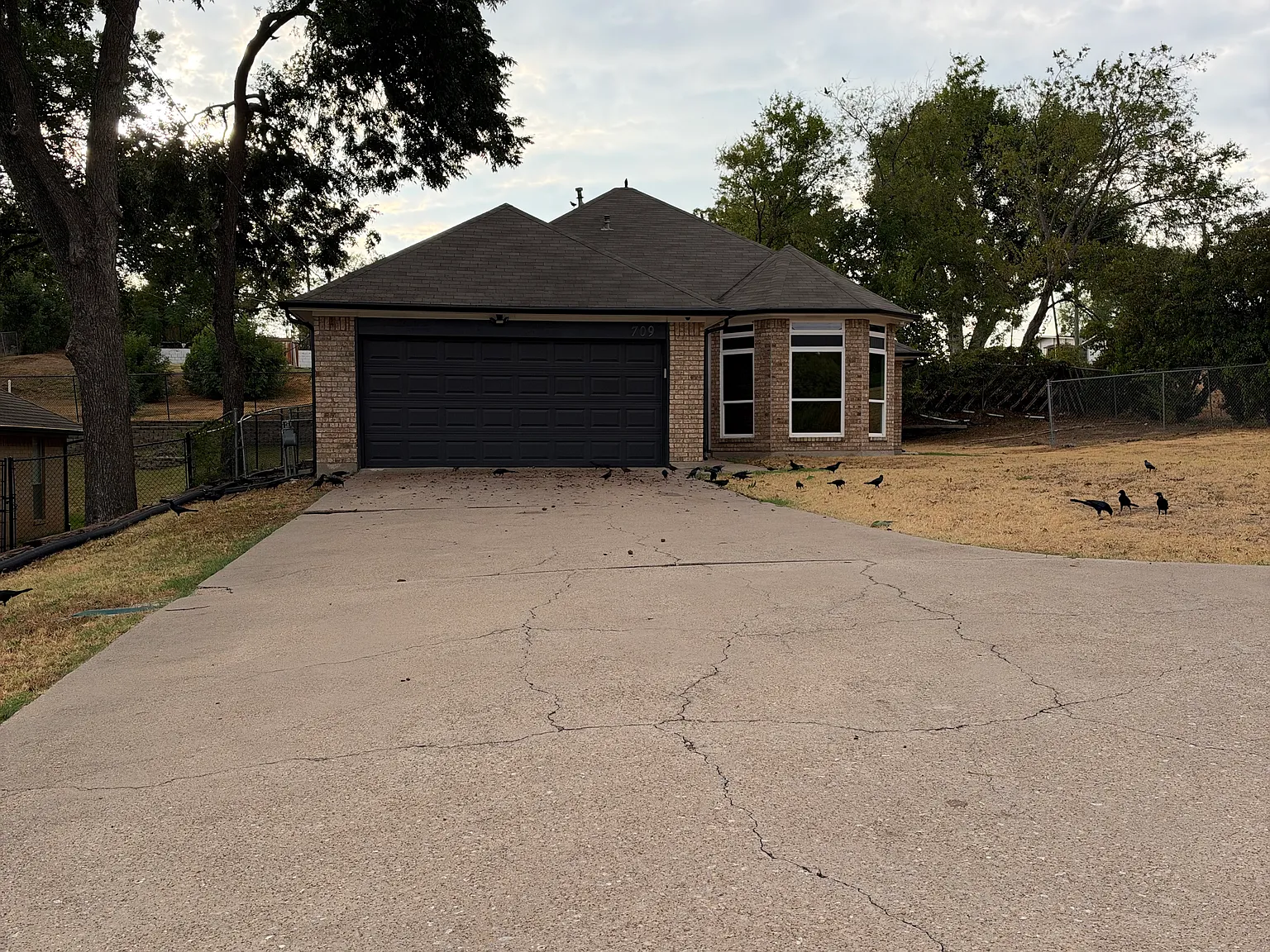 3 bed, 1577 sqft, $2,500 — Photo 3