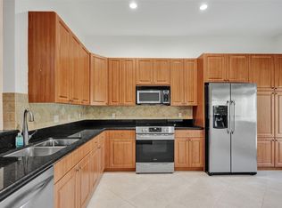 2724 Treasure Cove Cir, Fort Lauderdale, FL 33312