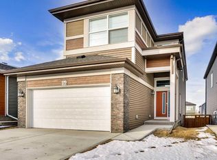 86 Edith Row NW, Calgary, AB T3R2B8