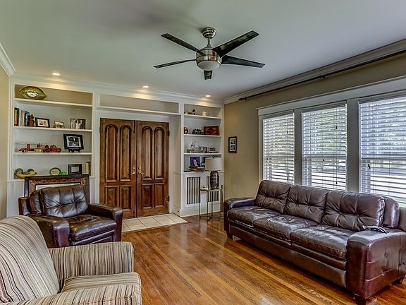 5th image of 1824 Galloway Ave