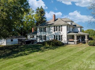 2461 Startown Rd, Newton, NC 28658