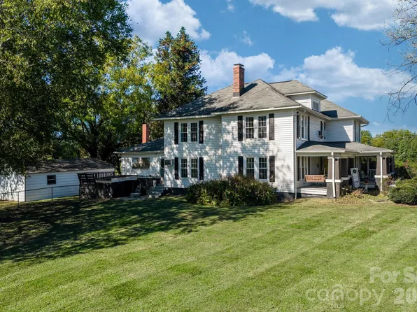 2461 Startown Rd, Newton, NC 28658