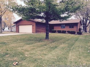 205 E Main St, Mahomet, IL 61853