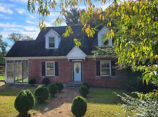86 Sunrise Ave, Martinsville, VA 24112