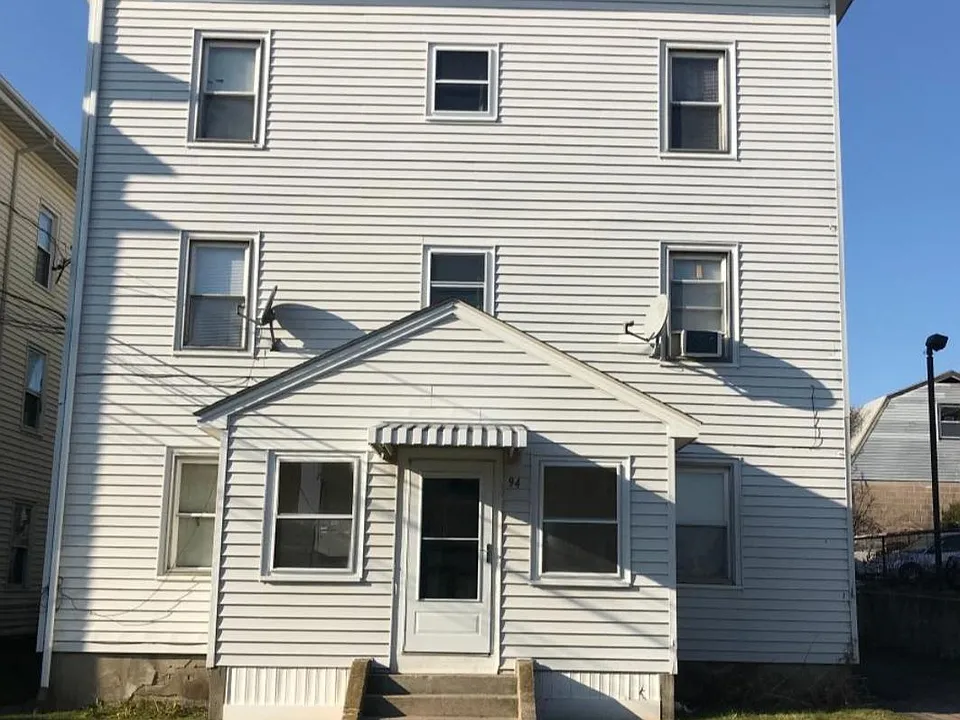 94 Booth St