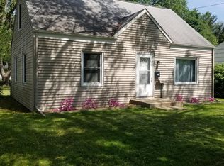 220 23rd St N, Springfield, MI 49037