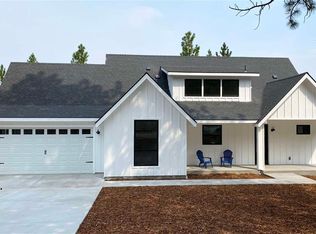 17281 Lake Shore Dr, Weed, CA