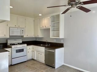 580 N Los Robles Ave APT 2, Pasadena, CA 91101