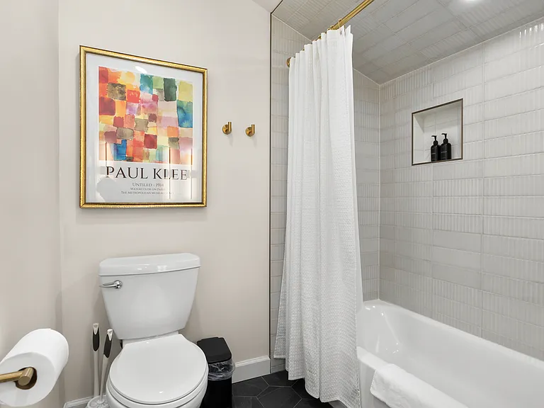 211 Ardmore Dr — Photo 30