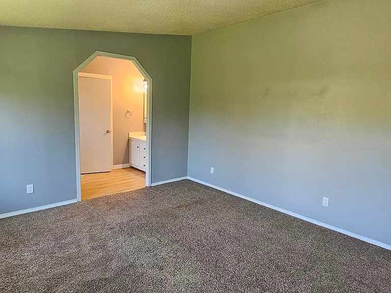 510 S Circle Dr — Photo 14