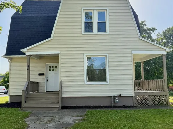 38 Belmont Ave, Niles, OH 44446