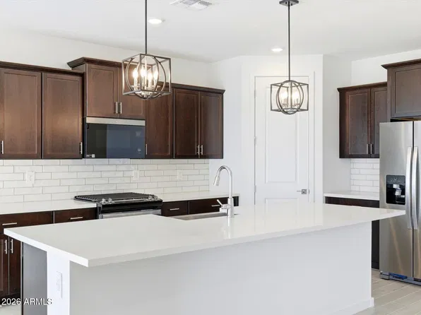 17740 W ILLINI Street, Goodyear, AZ 85338