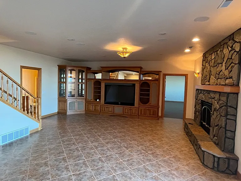 1124 Alta Vista Dr — Photo 28