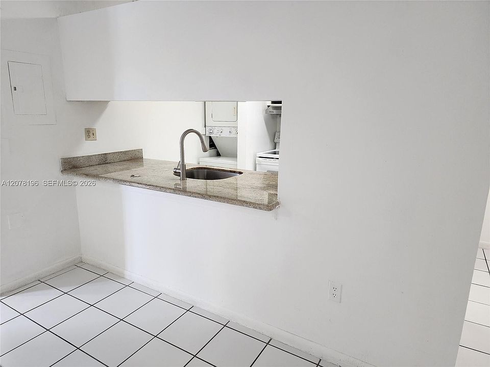 1st image of 15615 SW 74th Circle Dr #2-2
