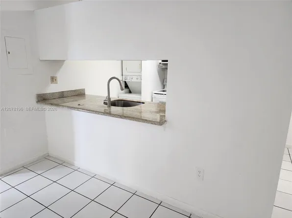15615 SW 74th Circle Dr #2-2, Miami, FL 33193