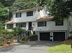2nd image of 51 Westhampton Rd