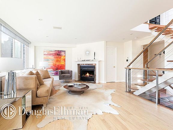 2nd image of 300 E 90th St #Phd