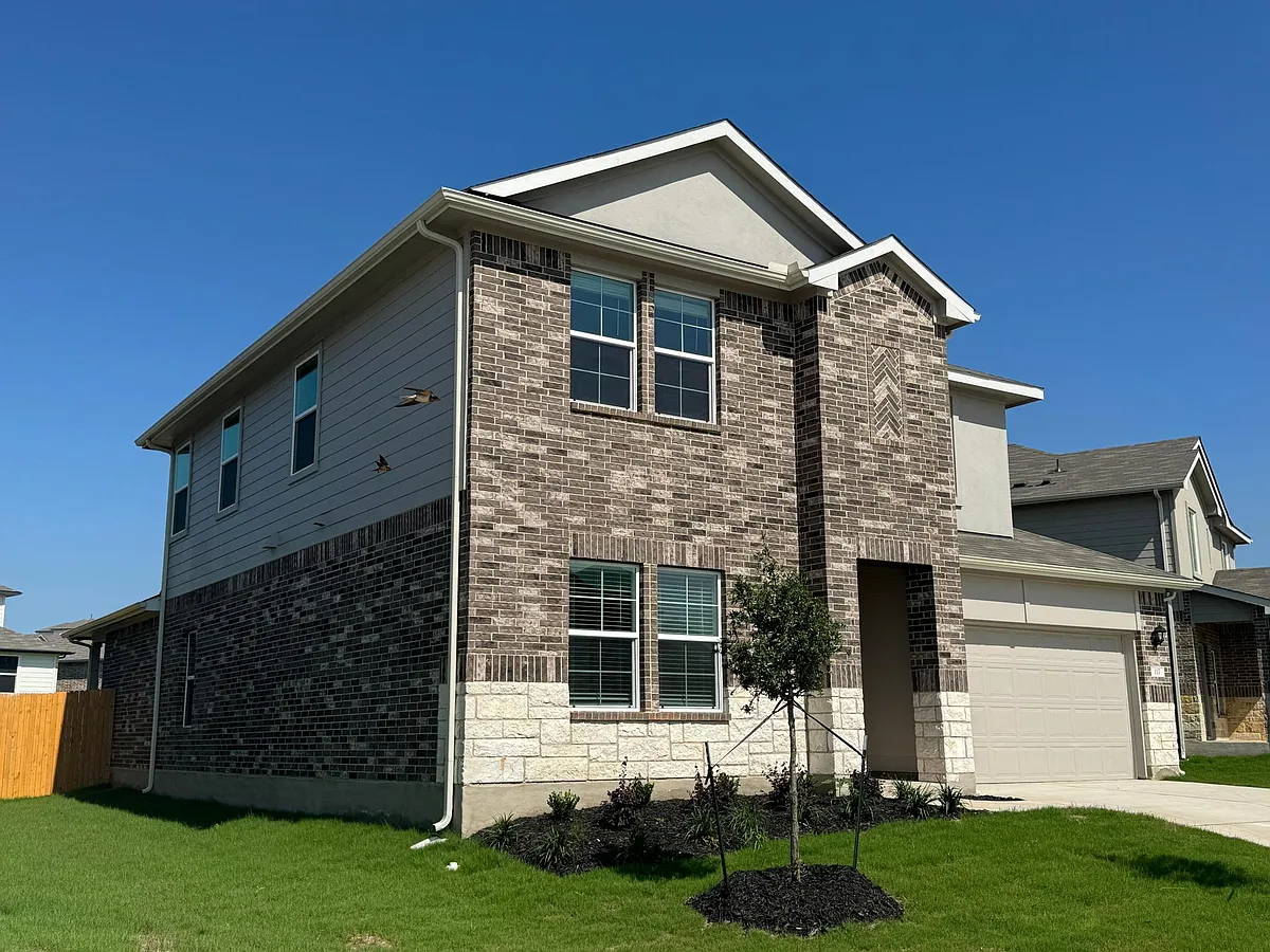 Building Photo - 117 Docile Loop