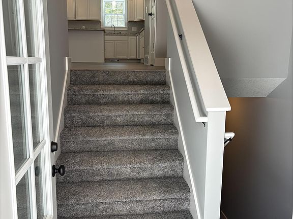 2nd image of 5897 Nestrom Rd