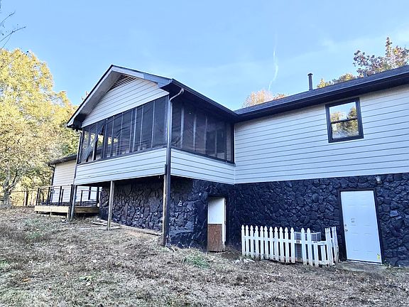 2nd image of 6435 Cumberland Dr