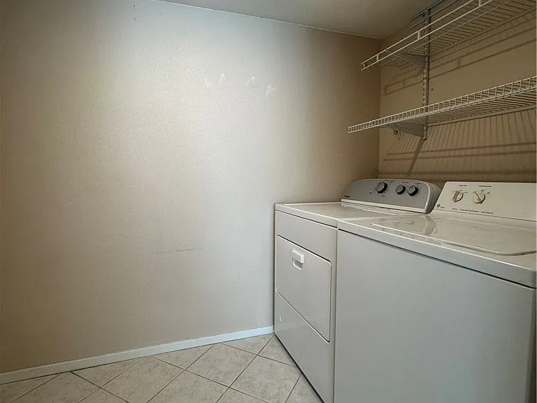 2604 Autumn Blaze Ave — Photo 7