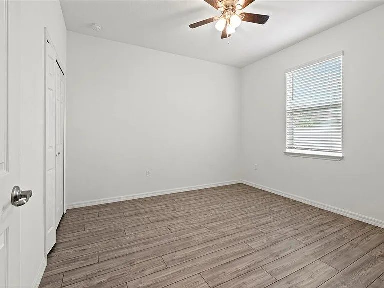 2661 SW Import Dr — Photo 19